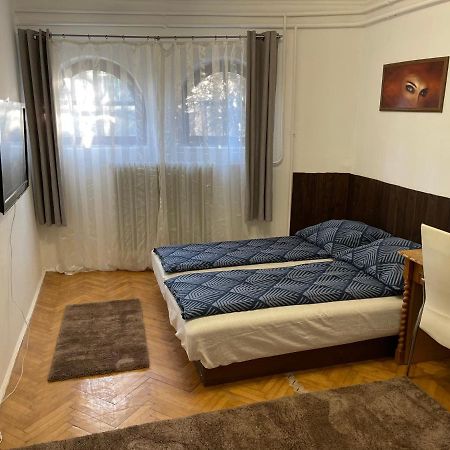 Szimpla Apartman Apartamento Miskolc Exterior foto