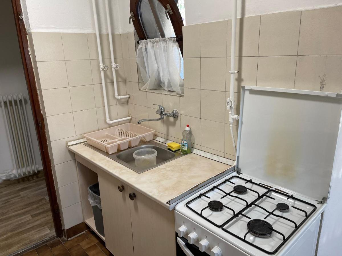 Szimpla Apartman Apartamento Miskolc Exterior foto